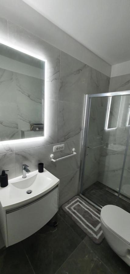 Apartments Ena คาชเตลา ภายนอก รูปภาพ