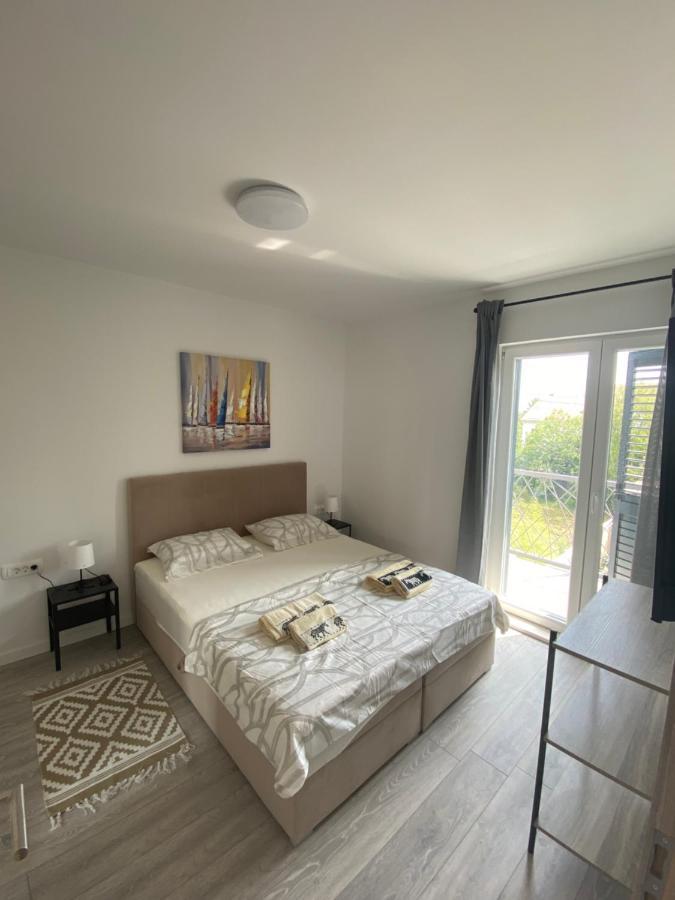 Apartments Ena คาชเตลา ภายนอก รูปภาพ
