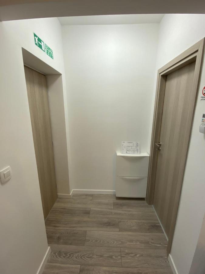 Apartments Ena คาชเตลา ภายนอก รูปภาพ