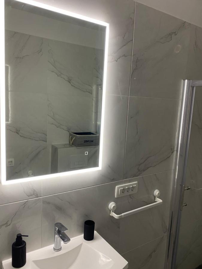 Apartments Ena คาชเตลา ภายนอก รูปภาพ